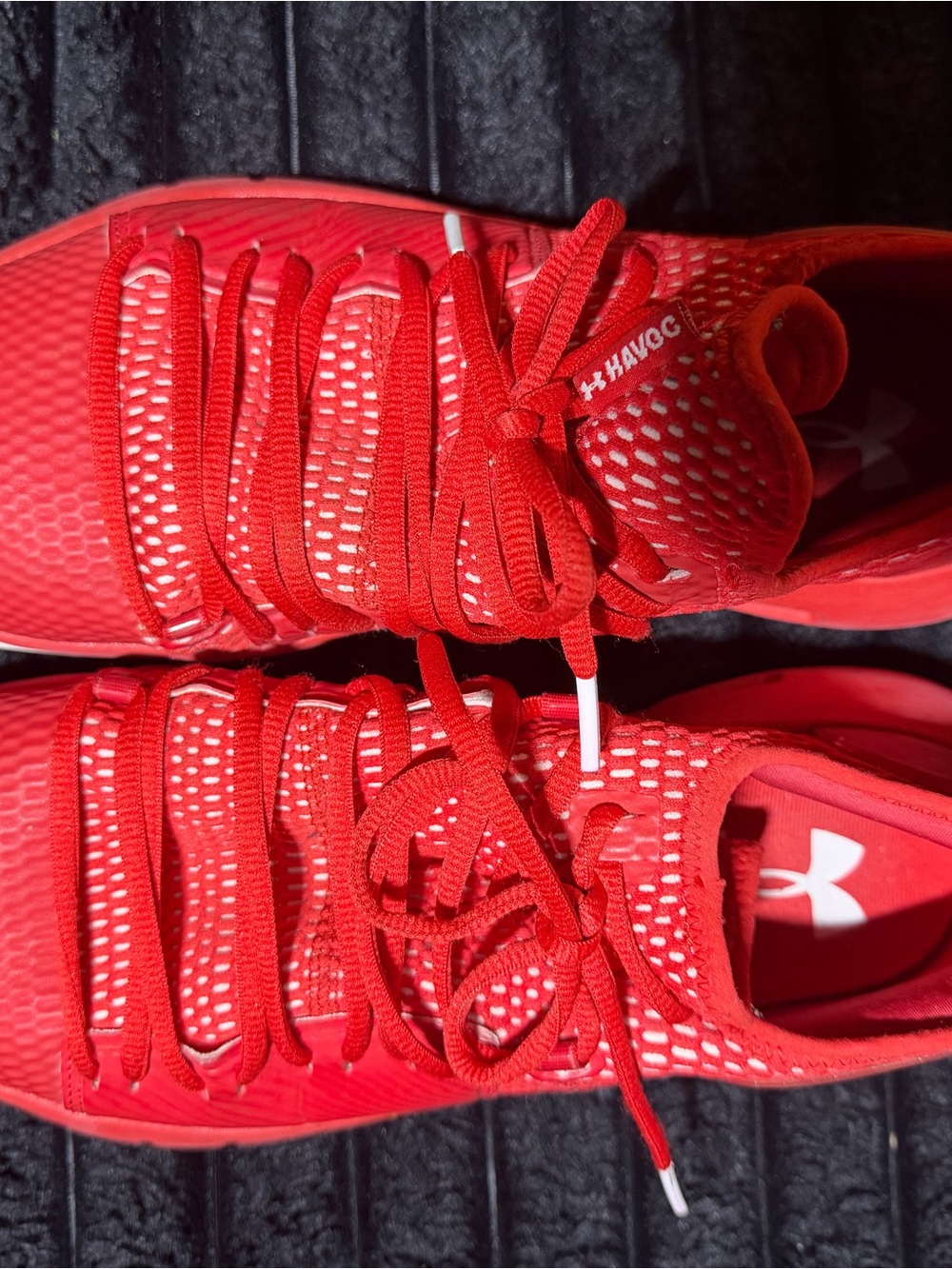 Under Armour Mens Red Havoc Athletic Sneakers